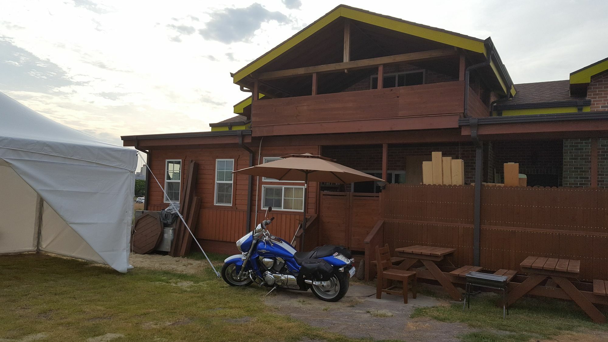 Tree House Guesthouse Чеджу Екстериор снимка